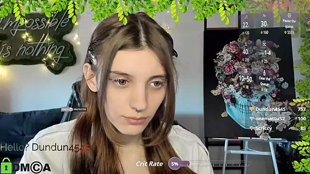 CherryBloom777 Adlı Modelin Canlı XXX Sohbeti