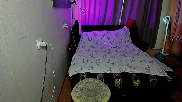 monica__elder 现场XXX聊天