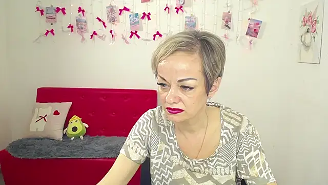 XXX chat uživo modela NikaMayu