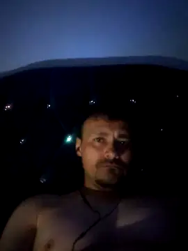Show webcam de required