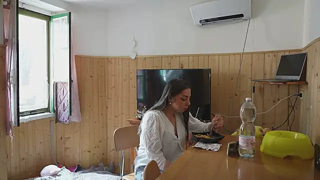 VanessaDoyle Chat XXX in diretta