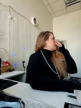 Chat +18 de Juicy_PeachLux ao vivo
