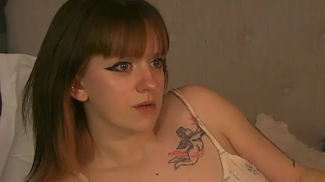NyssaRaven Adlı Modelin Canlı XXX Sohbeti