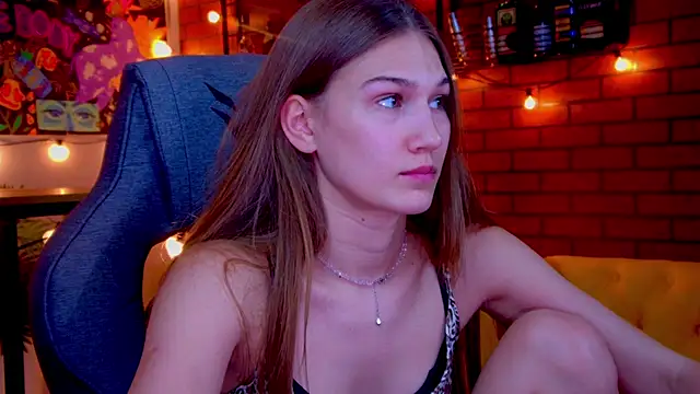 Czat XXX na żywo – Sweet_Emilya