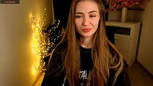 Chain_Alice's Live XXX Chat