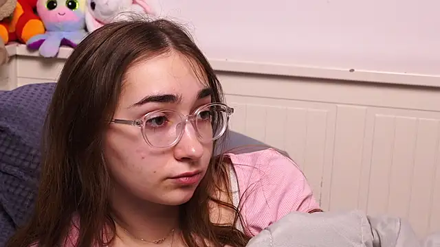 PollyBeev Adlı Modelin Canlı XXX Sohbeti