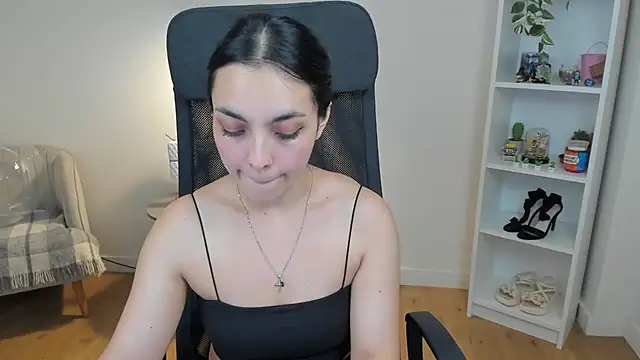 _BellaEvans_ 라이브 XXX 채팅
