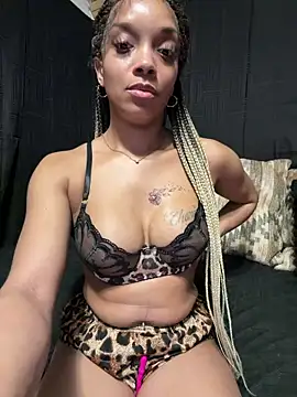 Rakiyahcharms' Live XXX Chat