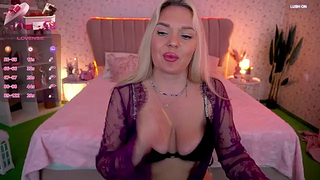 MissyMartinez 即時 XXX 聊天