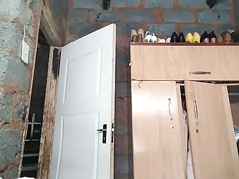 sexylira's Webcam Show