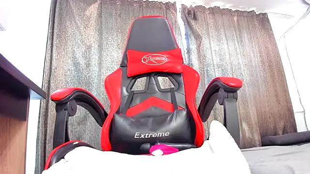 EmmaStward 现场XXX聊天