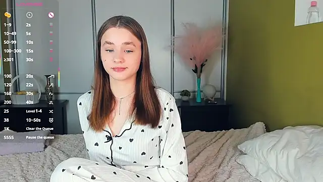 Chatroom XXX en direct de JinnyMcie