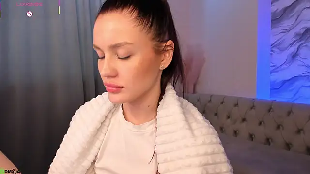 Aria_Mila 라이브 XXX 채팅
