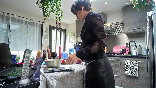 Czat XXX na żywo – Cat_kush