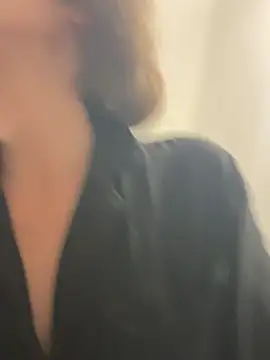 Kamorana live XXX chat