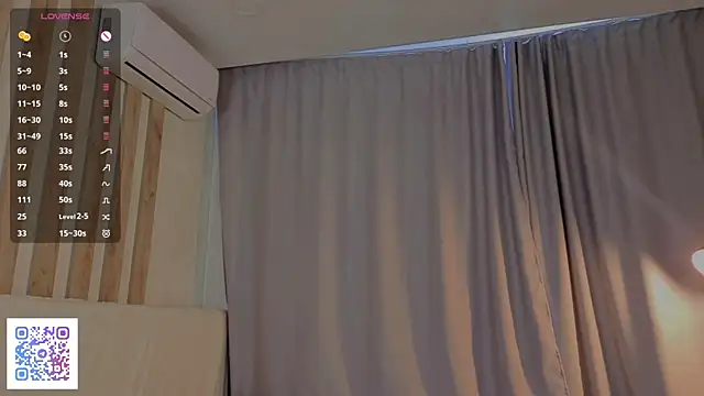 KelleBisaccia's Live XXX Chat