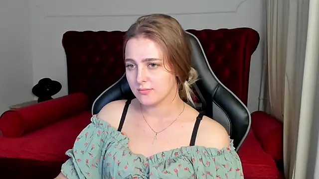 Chatroom XXX en direct de EllaBells