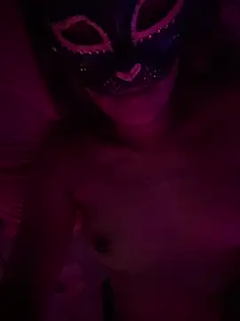 Chatroom XXX en direct de MiNniE_666