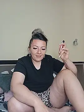 Sweetredvelvet Webcam show