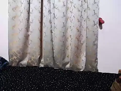 SweetHotPussy_99 现场XXX聊天