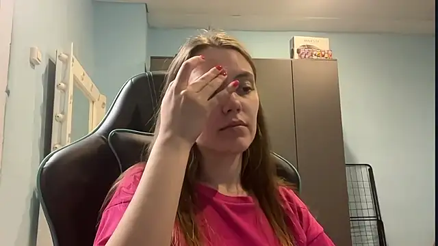 Živý XXX chat AndreeMerryman