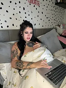 tempzzz12's Webcam Show