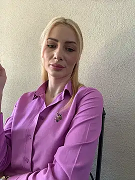 AngieShae live XXX chat