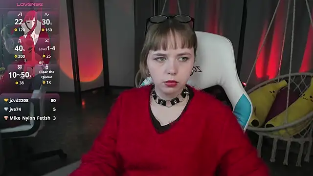 LeonaHicks' Live XXX Chat