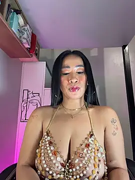 XXX chat uživo modela AsianMilfSheryl