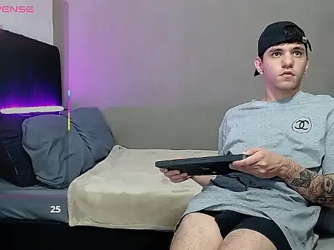 Matteo12_ Show in webcam