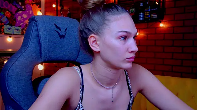 Chat XXX ao vivo de Sweet_Emilya