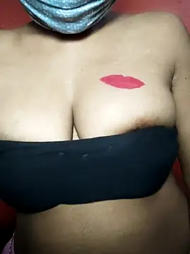 Horny_Natasa_ Chat XXX in diretta