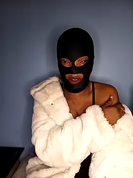Show modela sweetybae75 na web-kameri