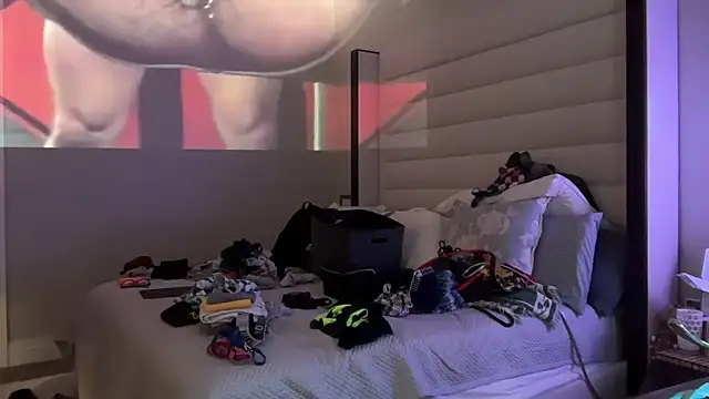 69woodinson Show in webcam