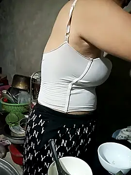 Nuna_689 Webcam-Show