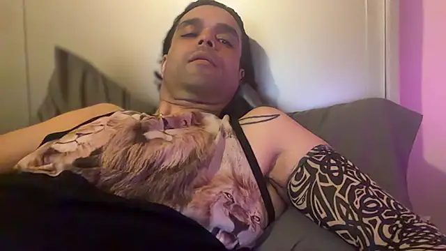 KungFuPanda001's Live XXX Chat