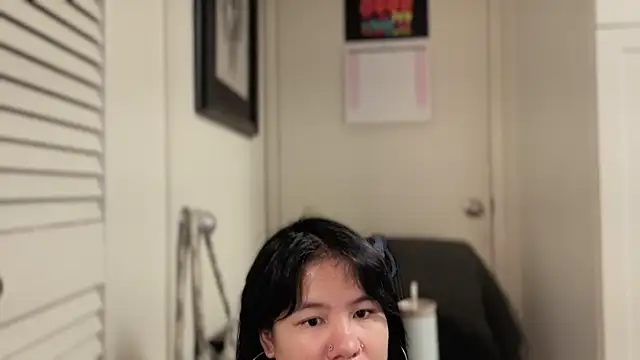 yourvibedealer's Live XXX Chat