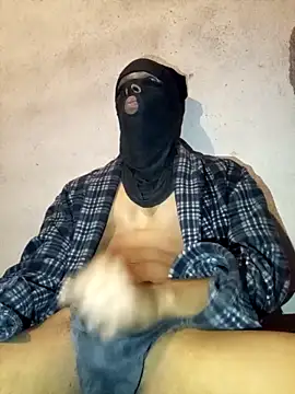 CarmelMasked_Guy Webcam-Show