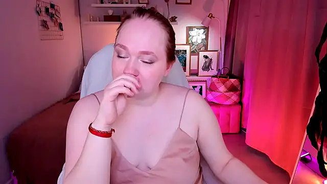 Kitty_Rest_'s Live XXX Chat