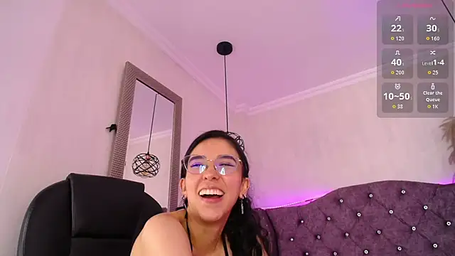 Chat +18 de Amara_Davis1 ao vivo