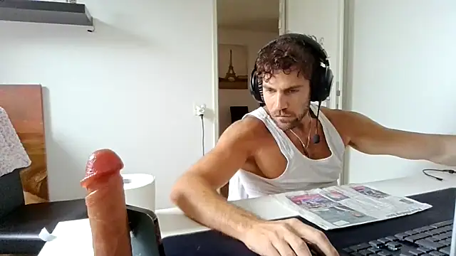 alpha-hunk élő XXX-chatje
