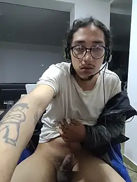 Show de dirtytw0230 na webcam