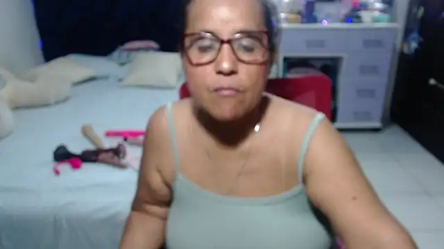 Chatroom XXX en direct de pervert_mommy_