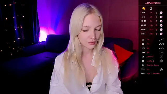AnyaTaylor_ live XXX chat