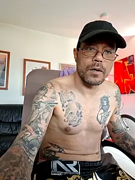 Mr_Graffitimile's Live XXX Chat