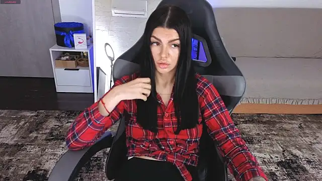 Show modela AnacondaOnn na web-kameri