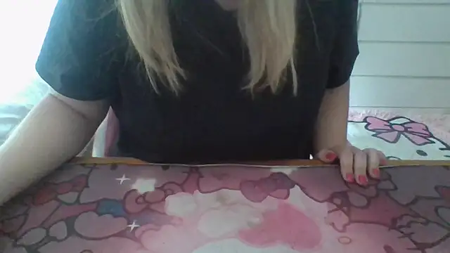 BondageGirl35's Webcam Show