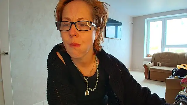 Chat +18 de LioraWeiss ao vivo