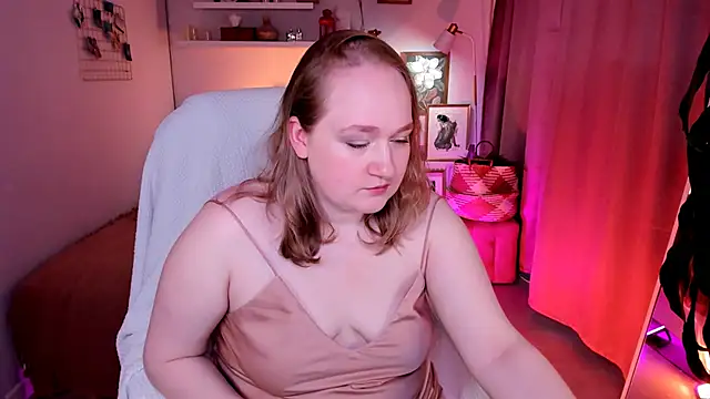 Chat +18 de Kitty_Rest_ ao vivo
