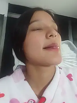 Sweet_Innocence_ webkamerás műsora